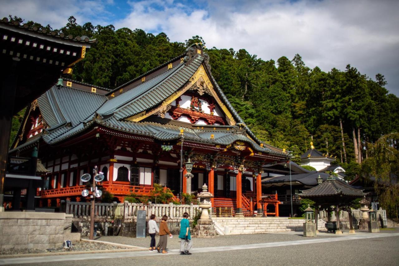 宿坊 端場坊｜Temple Hotel Habanobo Minobu Exterior photo