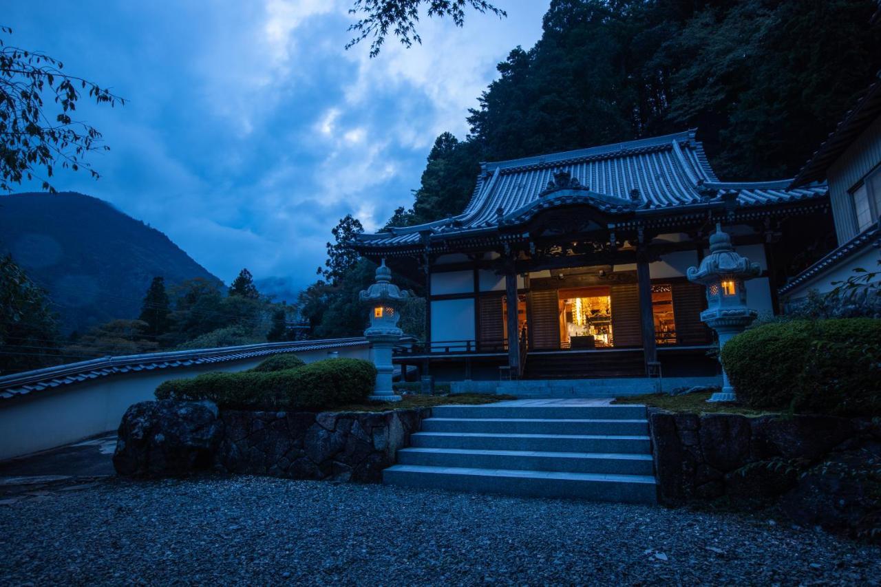宿坊 端場坊｜Temple Hotel Habanobo Minobu Exterior photo